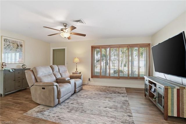 2821 Bruce ST, Matlacha, FL 33993