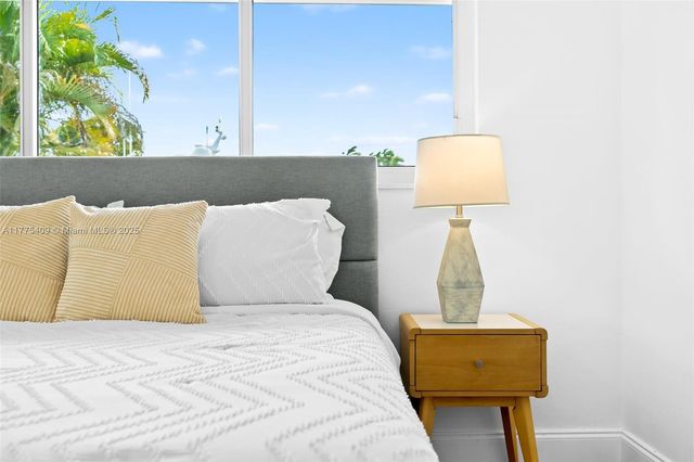 2684 Marathon Ln, Fort Lauderdale, FL 33312