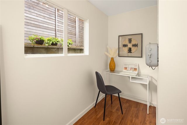 9750 SE 41st Street, Mercer Island, WA 98040