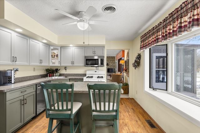 24840 S Hemphill Drive, Elwood, IL 60421