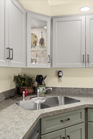 24840 S Hemphill Drive, Elwood, IL 60421