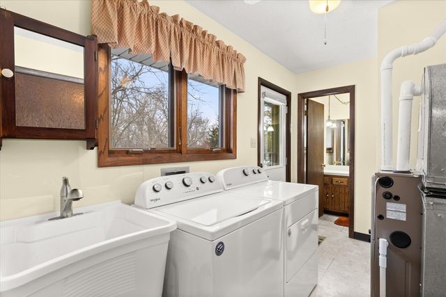 24840 S Hemphill Drive, Elwood, IL 60421