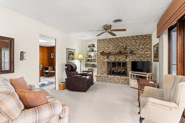 24840 S Hemphill Drive, Elwood, IL 60421