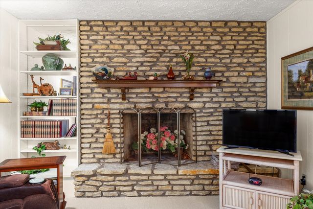 24840 S Hemphill Drive, Elwood, IL 60421