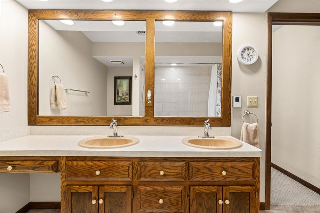 24840 S Hemphill Drive, Elwood, IL 60421