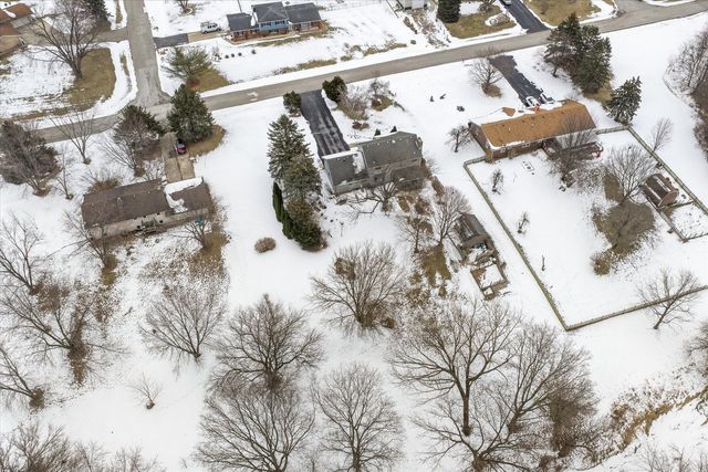 24840 S Hemphill Drive, Elwood, IL 60421