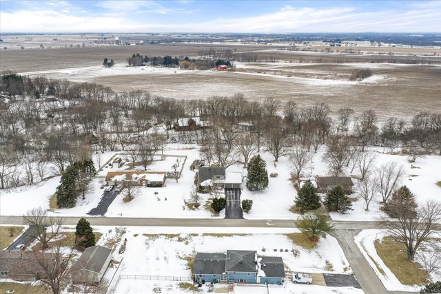 24840 S Hemphill Drive, Elwood, IL 60421