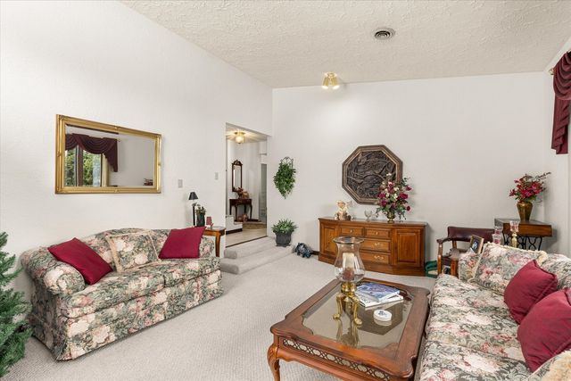 24840 S Hemphill Drive, Elwood, IL 60421