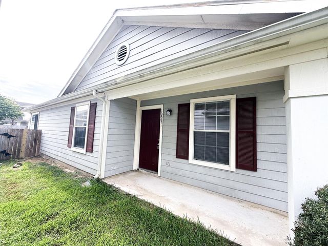 1023 Verde Trails Drive, Houston, TX 77073