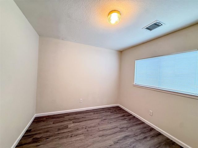 1023 Verde Trails Drive, Houston, TX 77073