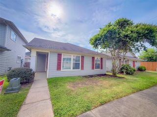 1023 Verde Trails Drive, Houston, TX 77073
