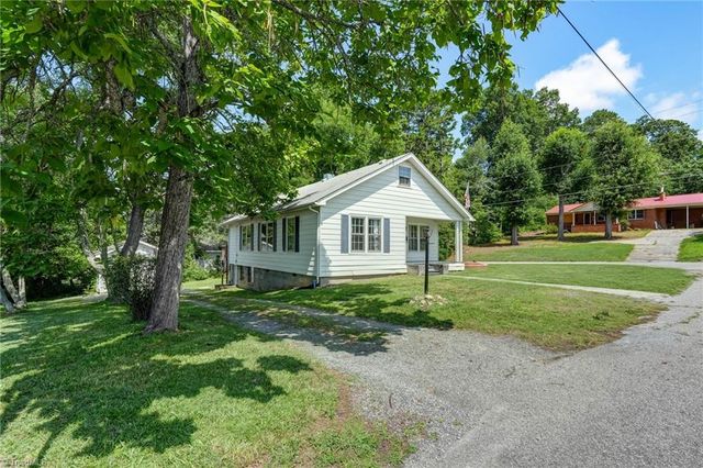 395 N Park Street, Asheboro, NC 27203