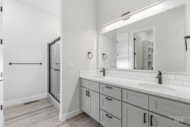 6821 W Ustick, Boise, ID 83704