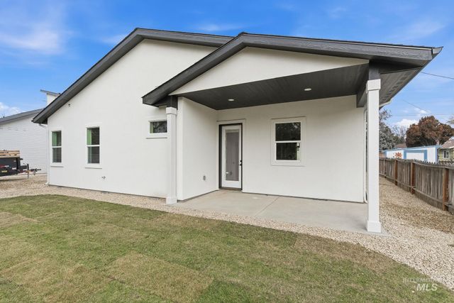 6821 W Ustick, Boise, ID 83704