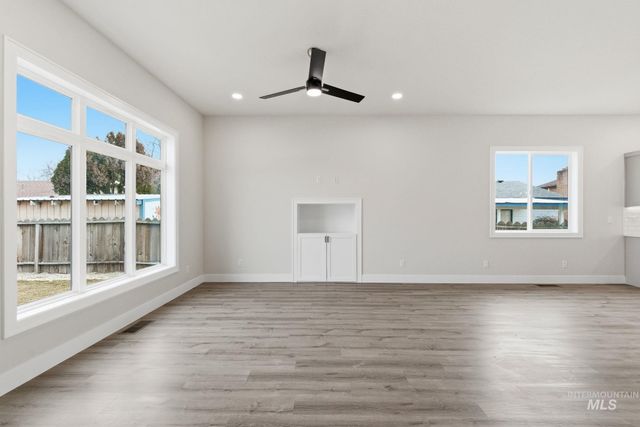 6821 W Ustick, Boise, ID 83704