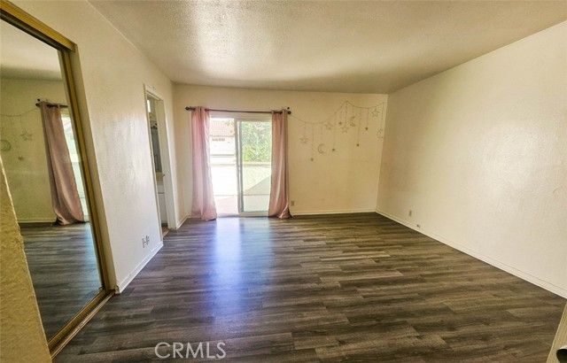 1337 W Latham, Hemet, CA 92543