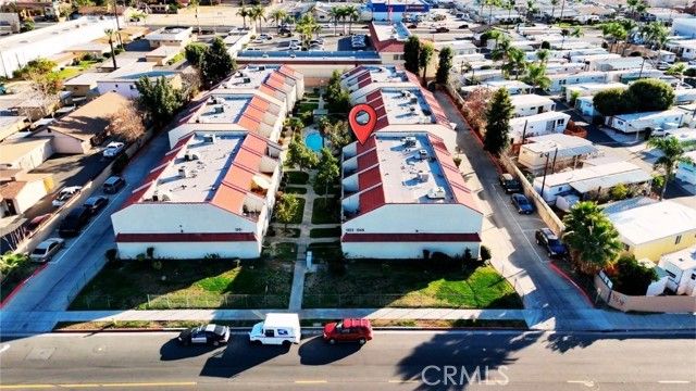 1337 W Latham, Hemet, CA 92543