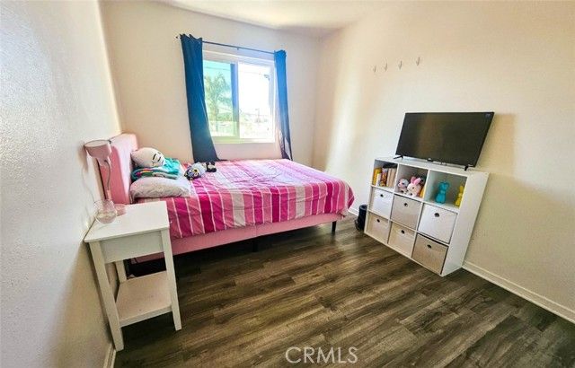 1337 W Latham, Hemet, CA 92543