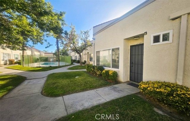 1337 W Latham, Hemet, CA 92543