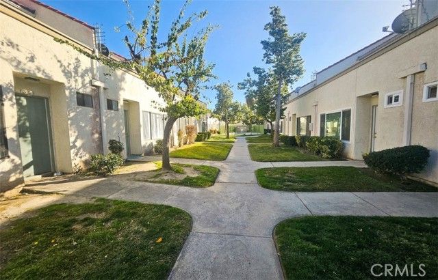 1337 W Latham, Hemet, CA 92543