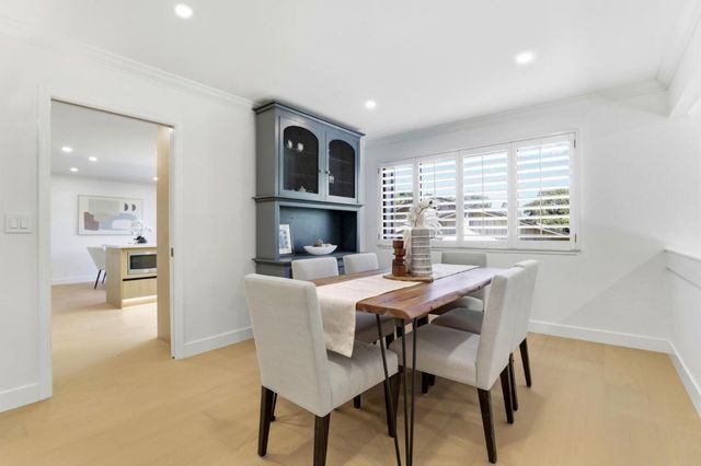 1350 Trinity Drive, Menlo Park, CA 94025