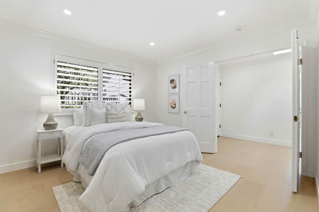 1350 Trinity Drive, Menlo Park, CA 94025
