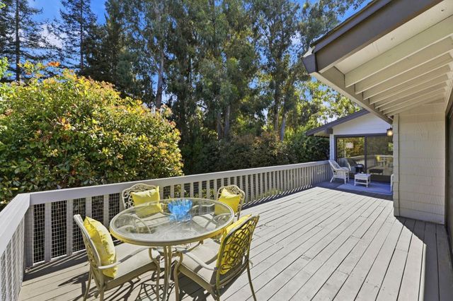 1350 Trinity Drive, Menlo Park, CA 94025