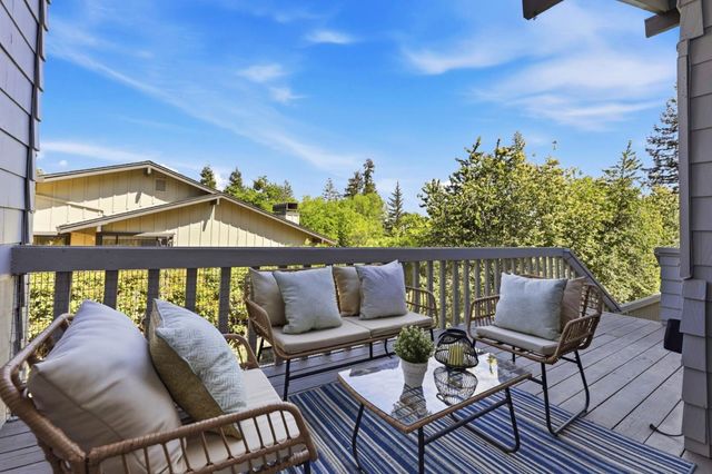 1350 Trinity Drive, Menlo Park, CA 94025