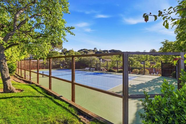 1350 Trinity Drive, Menlo Park, CA 94025