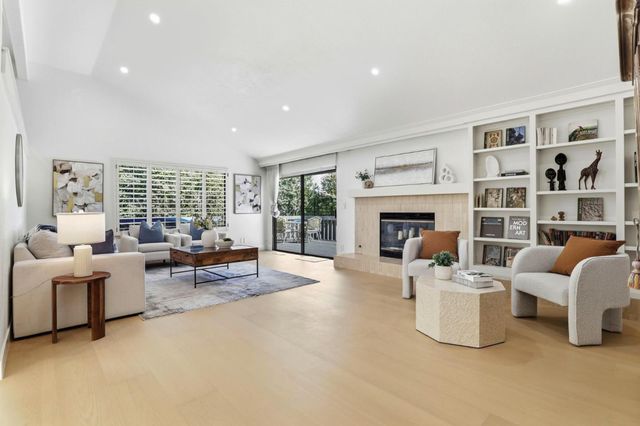 1350 Trinity Drive, Menlo Park, CA 94025