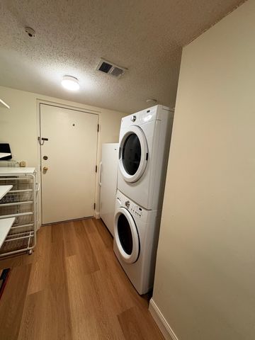 34 Brian Dr C, Stoughton, MA 02072