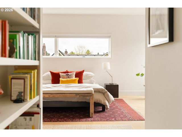 3576 Ne BRYCE St, Portland, OR 97212