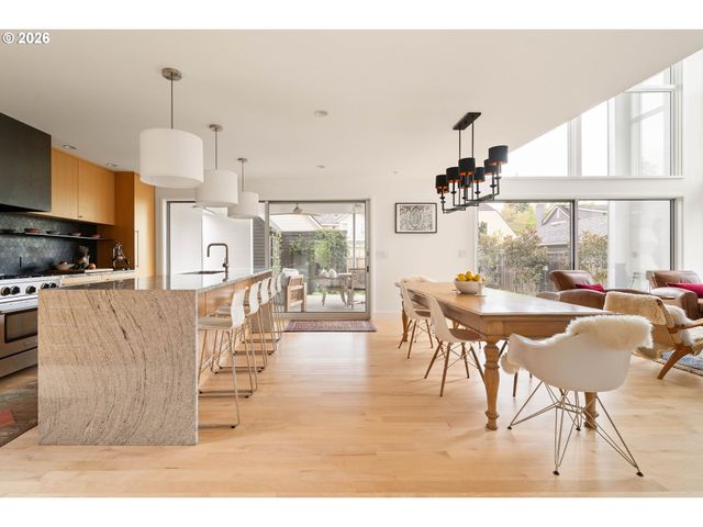 3576 Ne BRYCE St, Portland, OR 97212