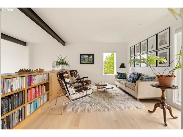 3576 Ne BRYCE St, Portland, OR 97212