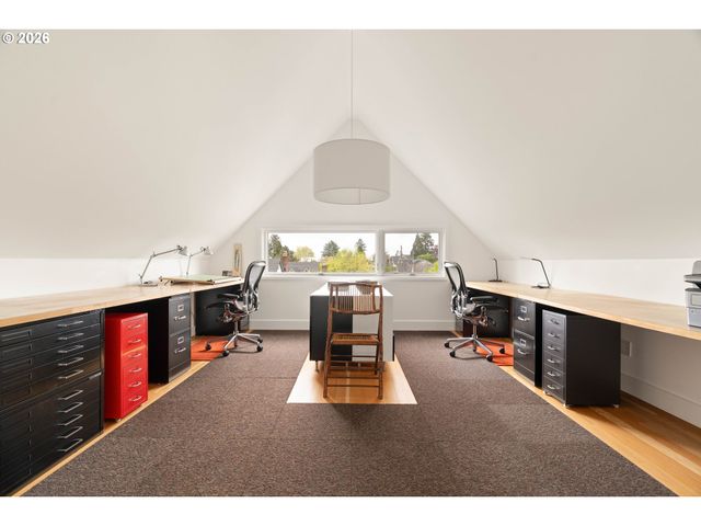 3576 Ne BRYCE St, Portland, OR 97212