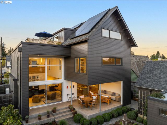 3576 Ne BRYCE St, Portland, OR 97212