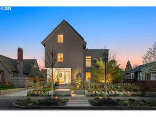 3576 Ne BRYCE St, Portland, OR 97212