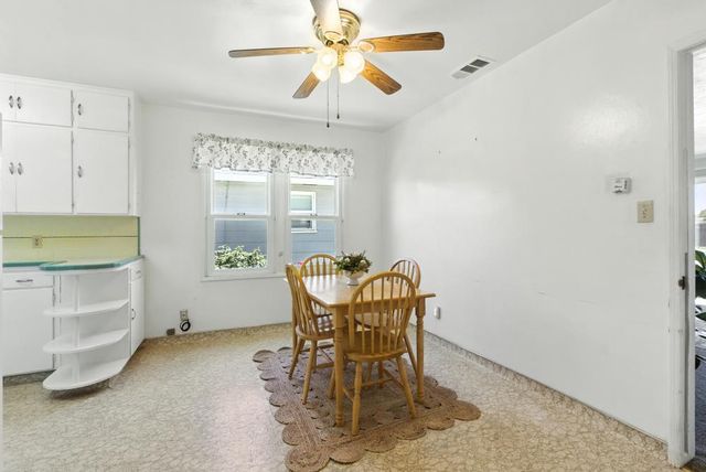 704 S Hutchins St, Lodi, CA 95240