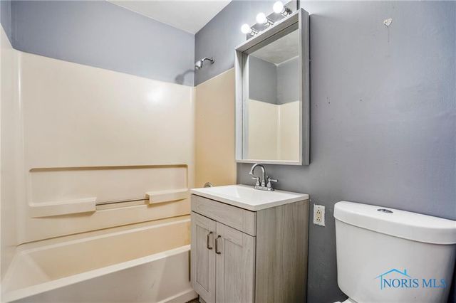 104 Chorus Lane, Toledo, OH 43615