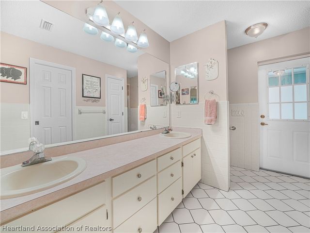 4411 Pitching Wedge Way, Sebring, FL 33872