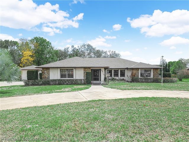 4411 Pitching Wedge Way, Sebring, FL 33872