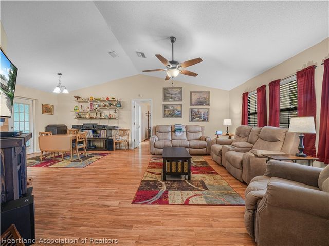 4411 Pitching Wedge Way, Sebring, FL 33872