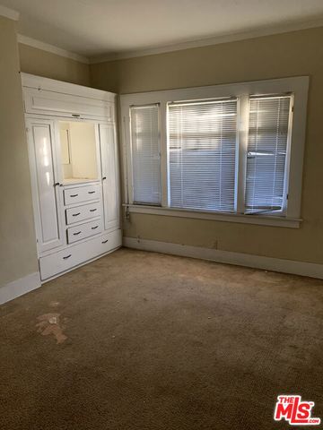 4305 S Flower Street, Los Angeles, CA 90037