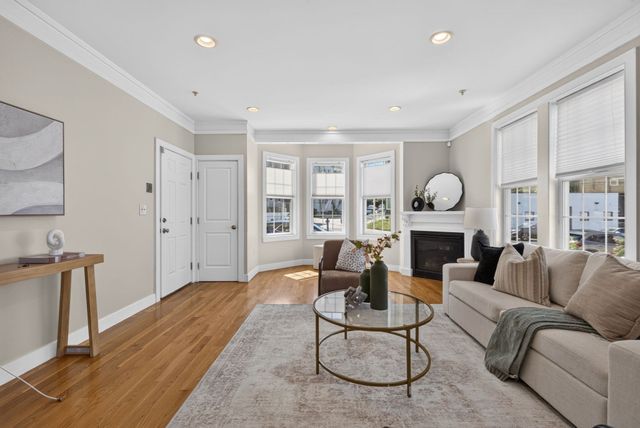 96 Neponset Ave 1, Boston, MA 02122