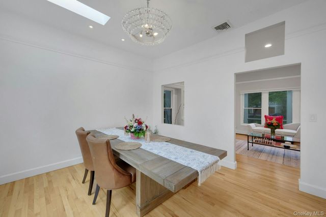 31 Pierce Drive, Pleasantville, NY 10570