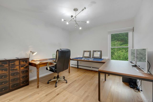 31 Pierce Drive, Pleasantville, NY 10570