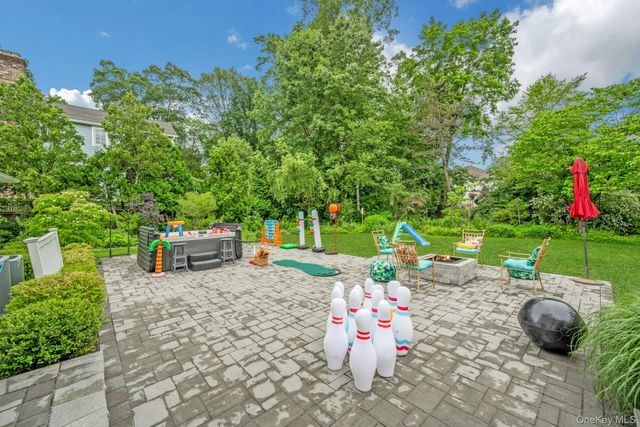 31 Pierce Drive, Pleasantville, NY 10570