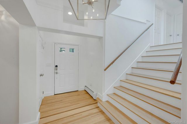 31 Pierce Drive, Pleasantville, NY 10570