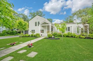 31 Pierce Drive, Pleasantville, NY 10570