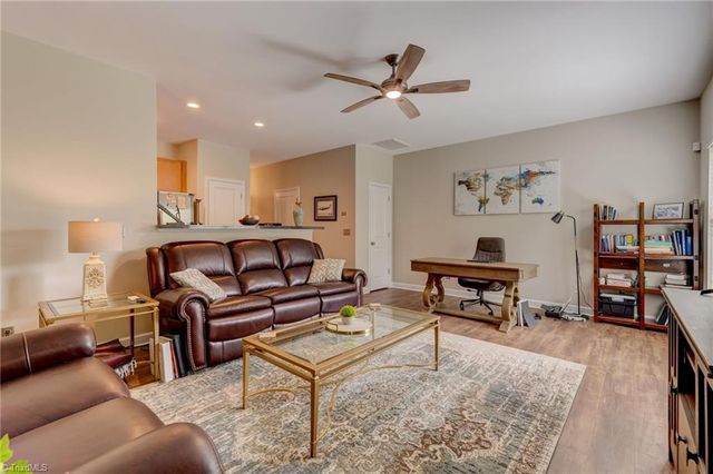 33 Four Farms Circle, Greensboro, NC 27410